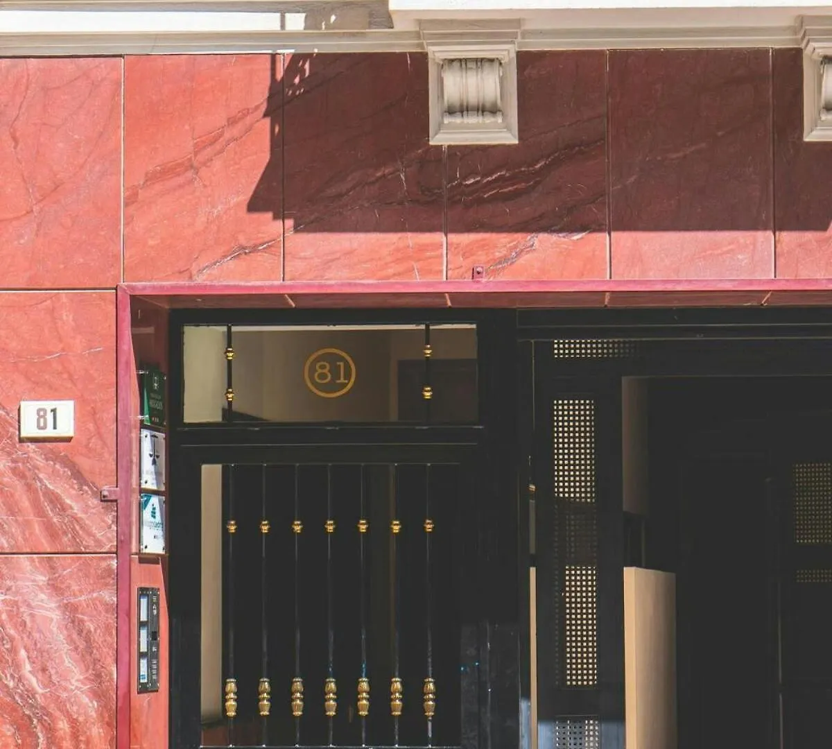 Centrico Apartamento En Calle Carreteria - Malaga Apartment