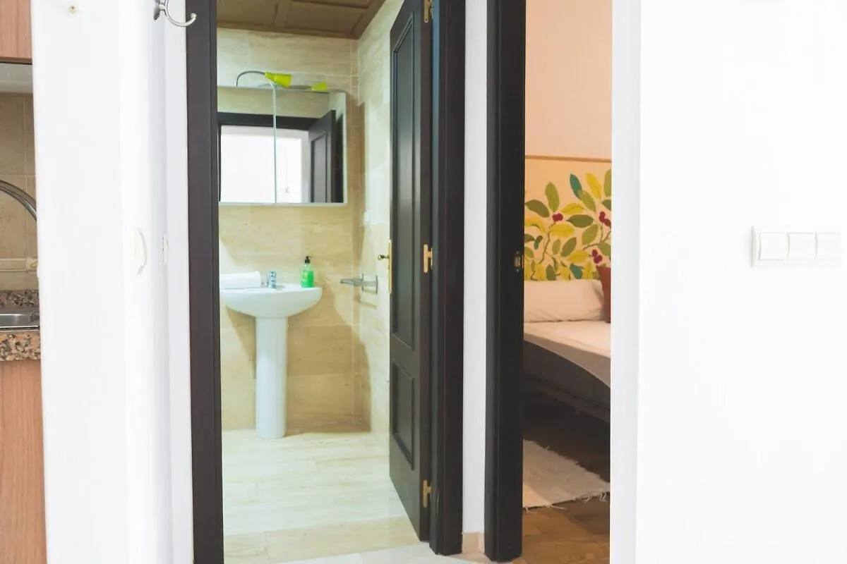 Centrico Apartamento En Calle Carreteria - Málaga 0*,